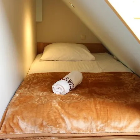 Pod Niedzwiedziem Ii Апартаменты *