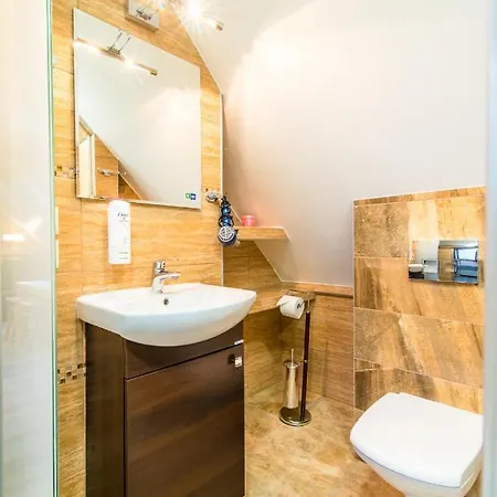 Pod Niedzwiedziem Ii Apartment